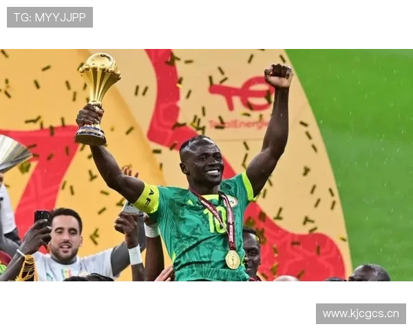 塞内加尔拒奖现场八万人沸腾庆典 塞内加尔拒奖现场八万人沸腾庆典